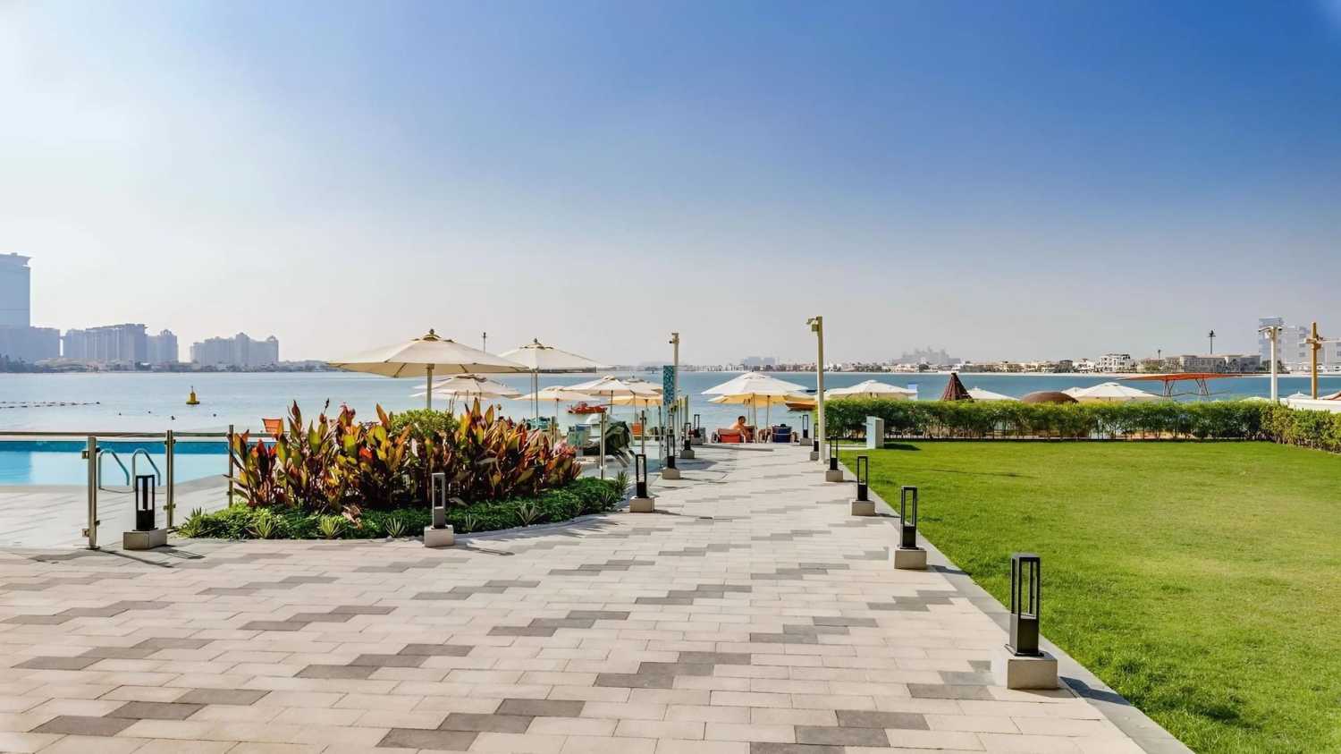 Royal Bay by Azizi-1-5