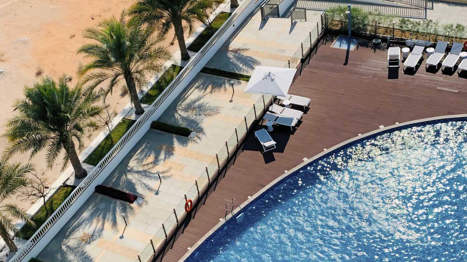 Azizi Mina The Palm-1-8