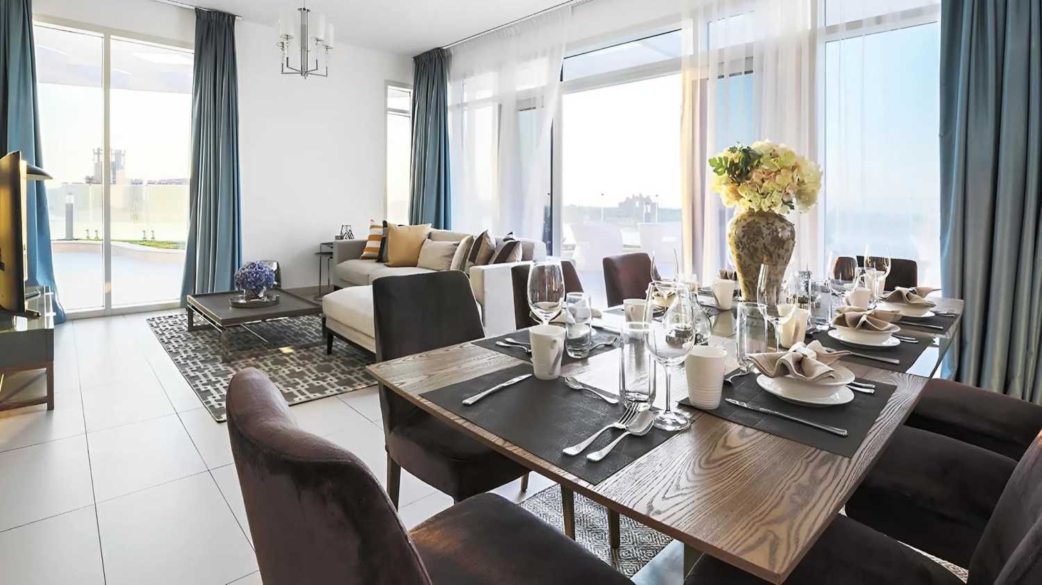 Royal Bay by Azizi-3-5